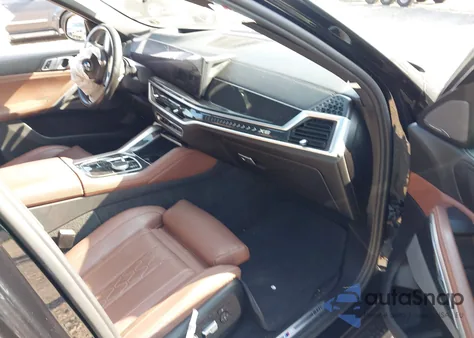 2024 BMW X6 xDrive40I z USA, uszkodzony, nr VIN 5UX33EX06R9S60112